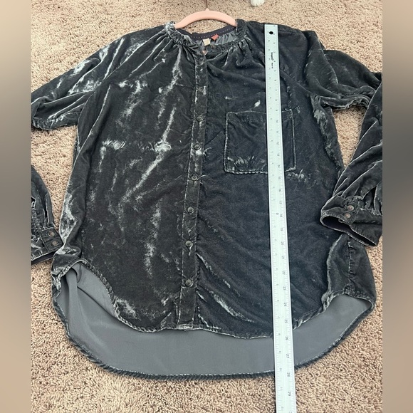 Large Anthropologie pilcro velvet femme button down collarless shirt grey gray - Picture 13 of 15